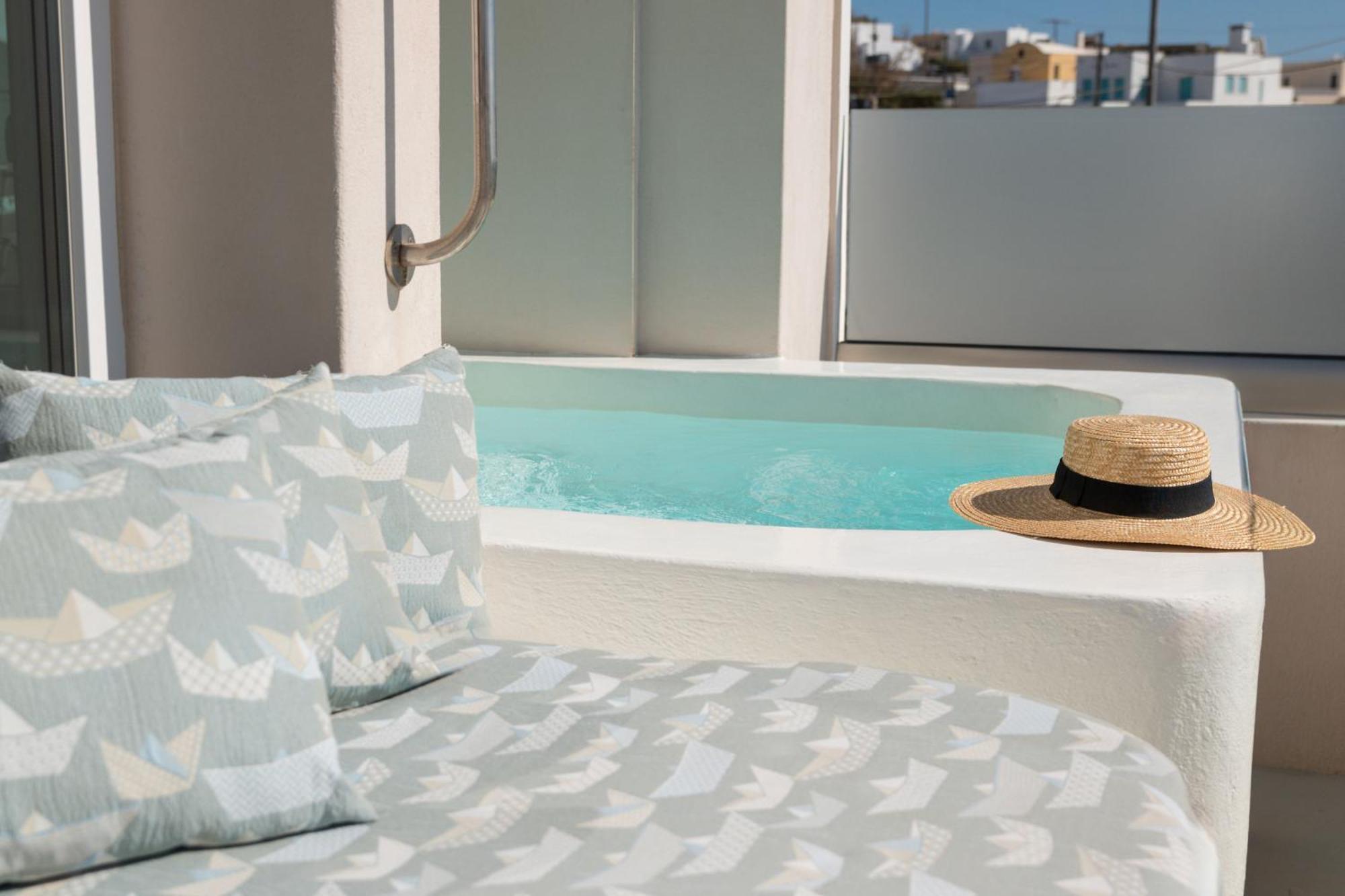 Cinnamon Villa With Private Hot Tub Pyrgos Kallistis Exterior photo
